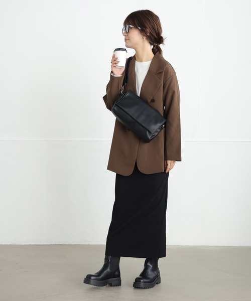 ALTROSE（アルトローズ）の「【500mlペットボトル可】2WAY フラップ ボディバッグ ショルダー バッグ 長方形 合皮（ショルダーバッグ・レディース・ブラック/ゼブラ/ブラック系その他5/シルバー/グレイッシュベージュ・FREE）」の17枚目の写真