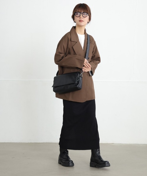 ALTROSE（アルトローズ）の「【500mlペットボトル可】2WAY フラップ ボディバッグ ショルダー バッグ 長方形 合皮（ショルダーバッグ・レディース・ブラック/ゼブラ/ブラック系その他5/シルバー/グレイッシュベージュ・FREE）」の22枚目の写真