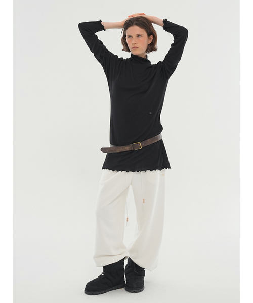 LLL DESIGN STUDIO（lllデザインスタジオ）の「Wool Tencel Turtleneck Long T-shirt_Black（Tシャツ/カットソー・レディース・その他・FREE）」の2枚目の写真