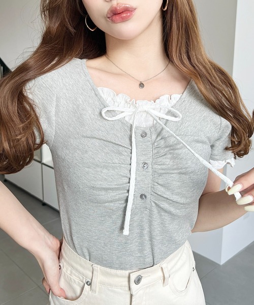 moment+（モーメントプラス）の「フロントギャザーレイヤード風ヘンリーネックリブカットソー半袖トップス（Tシャツ/カットソー・レディース・ホワイト系その他/ブラック/杢グレー/アイボリー/ネイビー/ブルー系その他/ブラック系その他/ピンク/イエロー系2/ネイビー系2/ホワイト系2・M/L）」の17枚目の写真