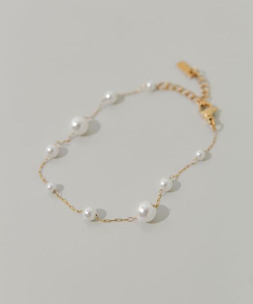 SMELLY（スメリー）の「ステンレスパールブレスレット（ブレスレット・レディース・ゴールド系その他・-）」の2枚目の写真