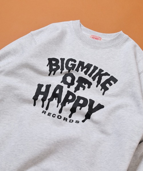 BIG MIKE(ビッグマイク)の「BIGMIKE 裏毛 クルーネック長袖トレーナー(スウェット・レディース・グレー系/ブラック系/ブラック/アッシュグレー/杢グレー/グリーン/ブラック系1/グリーン系・L/XL/M)」の4枚目の写真