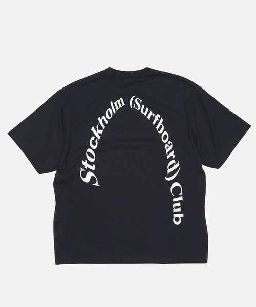 Stockholm Surfboard Club(ストックホルムサーフボードクラブ)の「Stockholm Surfboard Club/ストックホルムサーフボードクラブ 半袖Tシャツ Back Logo T-Shirt(Tシャツ/カットソー・メンズ・ブラック/マルーン/ホワイト・S/M/L/XL)」の6枚目の写真