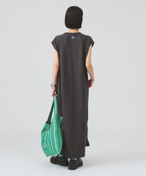 Ray BEAMS（レイビームス）の「【別注】Champion / ロング ワンピース（ワンピース・レディース・ブラック/パープル・MEDIUM）」の4枚目の写真