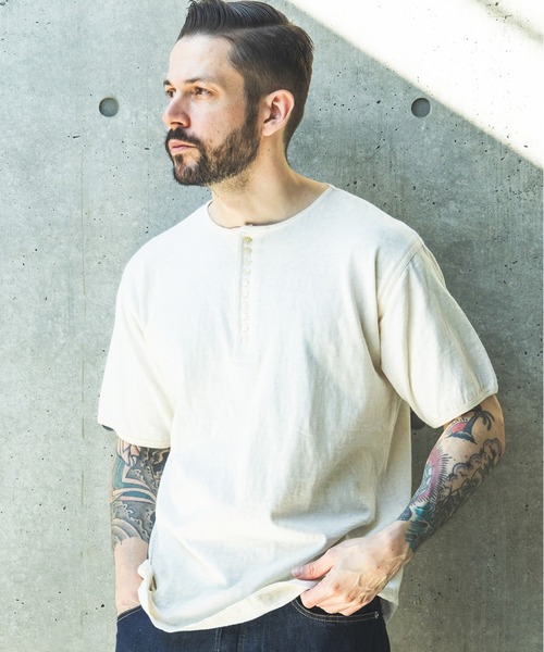 MR.OLIVE(ミスターオリーブ)の「VINTAGE CALIFORNIA COTTON / 10-BUTTON HENLEY NECK SHIRT /M261138(Tシャツ/カットソー・メンズ・オフホワイト/ブラック・MEDIUM/LARGE)」の2枚目の写真