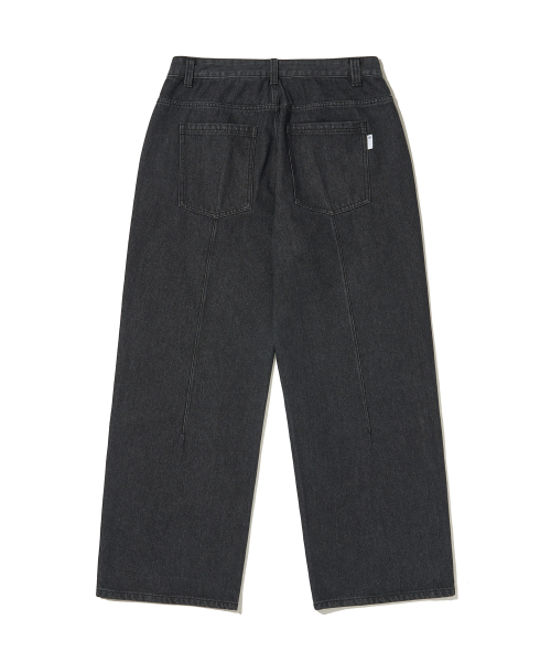 URBANDTYPE（アーバンディタイプ）の「デニムワイドダーツパンツ_ブラック（デニムパンツ・レディース・その他・MEDIUM/LARGE/SMALL）」の3枚目の写真