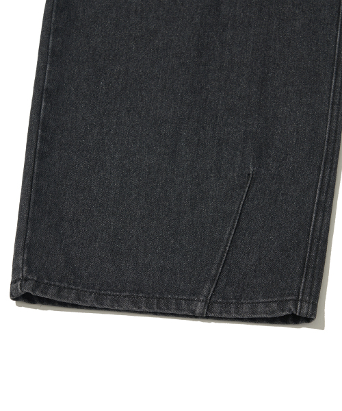 URBANDTYPE（アーバンディタイプ）の「デニムワイドダーツパンツ_ブラック（デニムパンツ・レディース・その他・MEDIUM/LARGE/SMALL）」の7枚目の写真