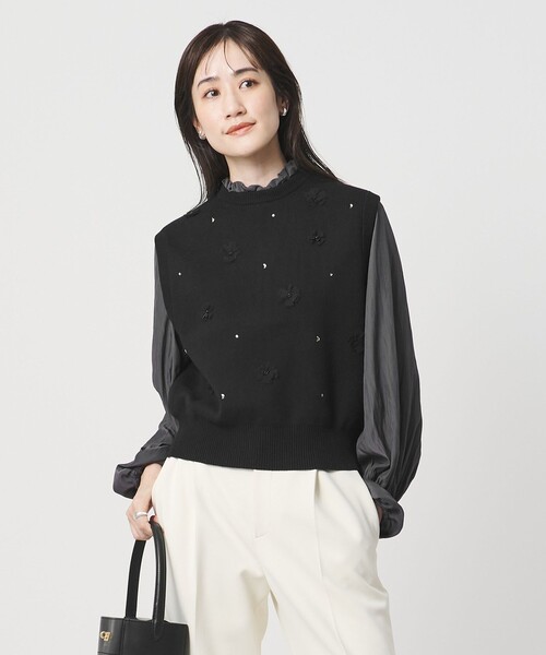UNITED ARROWS(ユナイテッドアローズ)の「3D ビジュー ベスト(ベスト・レディース・オフホワイト/ブラック/ダークグレー・FREE)」の1枚目の写真