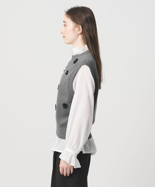 UNITED ARROWS(ユナイテッドアローズ)の「3D ビジュー ベスト(ベスト・レディース・オフホワイト/ブラック/ダークグレー・FREE)」の11枚目の写真