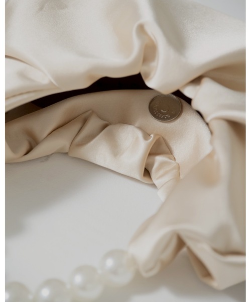 jumelle（ジュメロ）の「パールハンドバック（ハンドバッグ・レディース・ゴールド・FREE）」の8枚目の写真