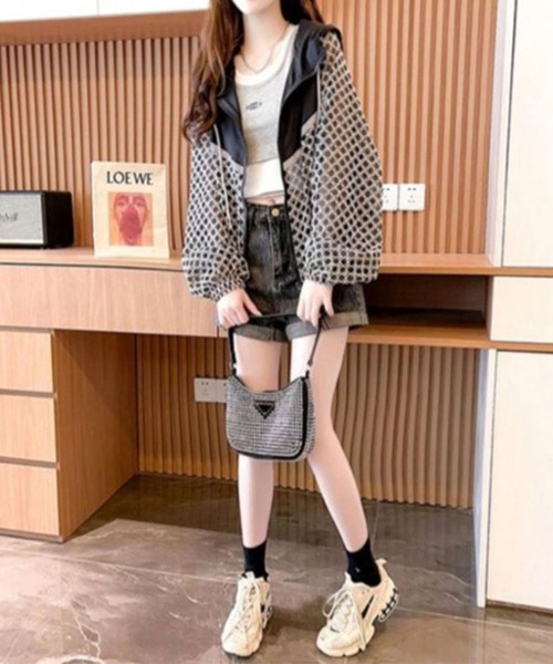 GLAMOROUS JANE（グラマラスジェーン）の「レース柄シアーパーカー（パーカー・レディース・ホワイト/ブラック・FREE）」の13枚目の写真