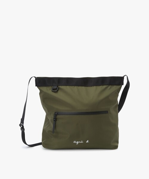 agnes b.(アニエスベー)の「ナイロン ラージ ショルダーバッグ "Fred" ABH02-02(ショルダーバッグ・メンズ・カーキ・FREE)」の1枚目の写真