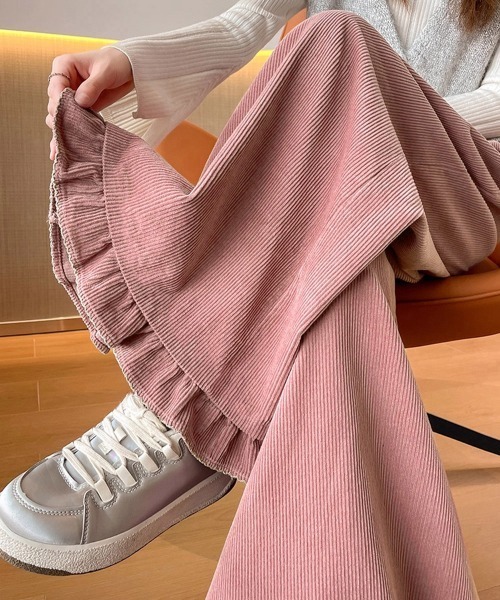 Miniministore(ミニミニストア)の「フリル裾ワイドパンツ コーデュロイパンツ(スラックス・レディース・ベージュ/ブラウン/ピンク・FREE)」の3枚目の写真