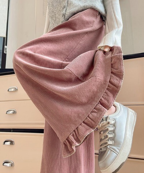 Miniministore(ミニミニストア)の「フリル裾ワイドパンツ コーデュロイパンツ(スラックス・レディース・ベージュ/ブラウン/ピンク・FREE)」の4枚目の写真