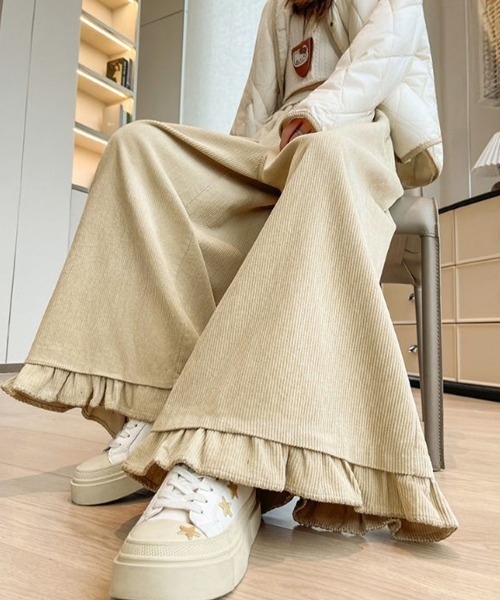 Miniministore(ミニミニストア)の「フリル裾ワイドパンツ コーデュロイパンツ(スラックス・レディース・ベージュ/ブラウン/ピンク・FREE)」の12枚目の写真