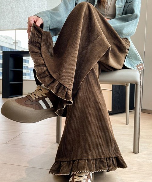 Miniministore(ミニミニストア)の「フリル裾ワイドパンツ コーデュロイパンツ(スラックス・レディース・ベージュ/ブラウン/ピンク・FREE)」の14枚目の写真