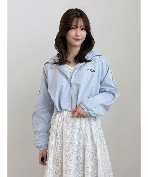 FILA(フィラ)の「【FILA別注】レース切替トラックジャケット(ナイロンジャケット・レディース・オフホワイト/ライトブルー・FREE)」の10枚目の写真
