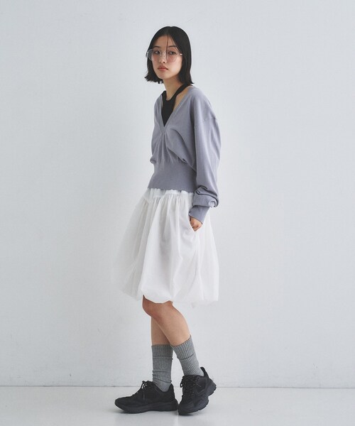 CODE A（コードエー）の「balloon easy skirt（スカート・レディース・ライトグレー/ホワイト・36/34）」の10枚目の写真