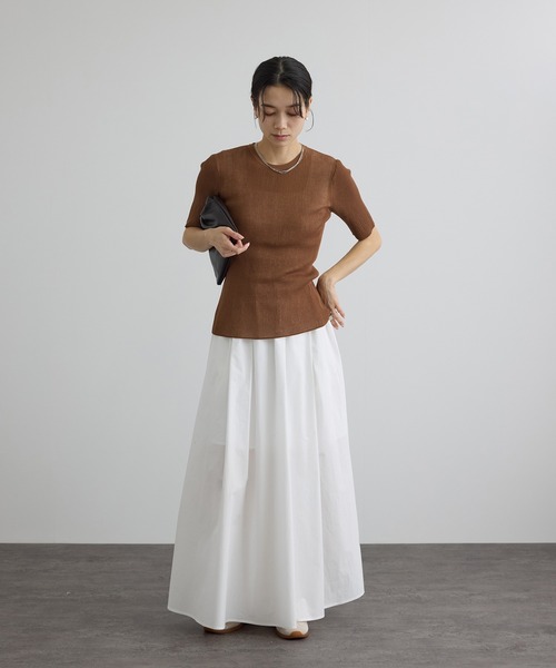 SALON adam et rope'(サロン アダム エ ロペ)の「【WEB限定】シアーリブニットハーフスリーブプルオーバー(Tシャツ/カットソー・レディース・オフホワイト/ブラック/レッド/ブラウン・FREE)」の16枚目の写真