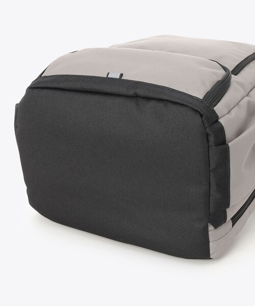Columbia(コロンビア)の「撥水 Columbia/ LBフローレス 25L バックパック(リュック)/コロンビア(バックパック/リュック・レディース・ブラック/チャコールグレー/グレー・ONE SIZE)」の17枚目の写真