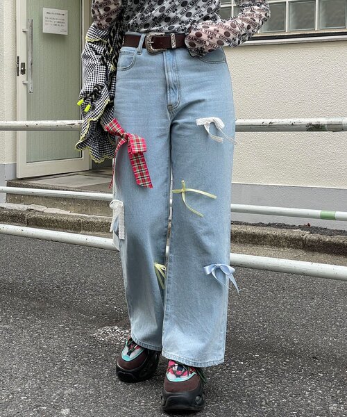 HELLO.SANFRANCISCO(ハローサンフランシスコ)の「【HELLO.SANFRANCISCO/ハローサンフランシスコ】カラフルリボンフレアデニム(デニムパンツ・レディース・ブルー/サックスブルー・MEDIUM/SMALL)」の15枚目の写真