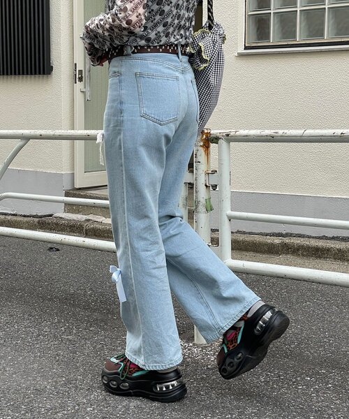 HELLO.SANFRANCISCO(ハローサンフランシスコ)の「【HELLO.SANFRANCISCO/ハローサンフランシスコ】カラフルリボンフレアデニム(デニムパンツ・レディース・ブルー/サックスブルー・MEDIUM/SMALL)」の16枚目の写真