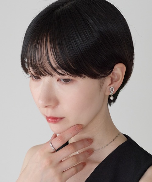 ciite'(シーテ)の「シリコン付 デザインパールビジュー イヤリング(両耳用)(イヤリング・レディース・シルバー/ゴールド・FREE)」の4枚目の写真