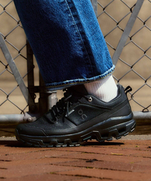 On（オン）の「On / オン クラウドロックロー ウォータープルーフ 3MF10251043/3MF102514228（スニーカー）」