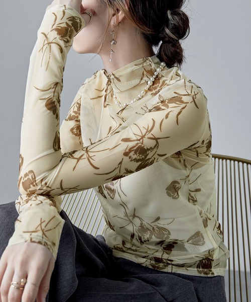 etoll.(エトル)の「花柄シアーボトルネックトップス(Tシャツ/カットソー・レディース・ブラウン/ブラック/ネイビー・M)」の14枚目の写真