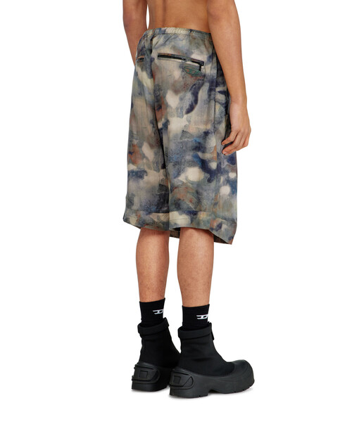 DIESEL(ディーゼル)の「メンズ ショートパンツ P-STITCH-SHORT-TKBZ(その他パンツ・メンズ・ブルー系その他・LARGE/MEDIUM/SMALL/X-LARGE)」の3枚目の写真