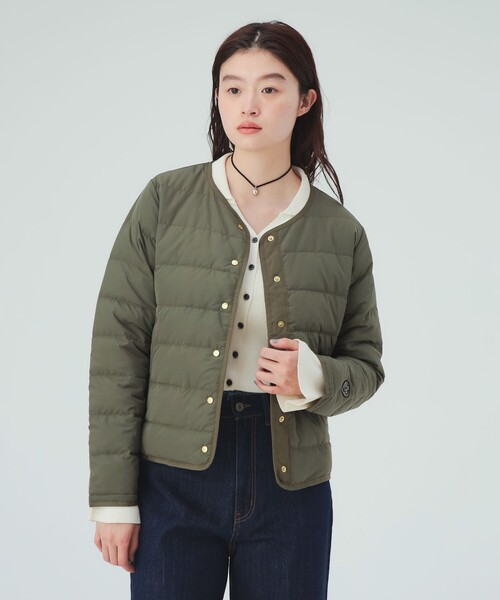 BEAMS HEART(ビームスハート)の「フレンチダウン ショート ジャケット(ダウンジャケット/コート・レディース・オリーブ/ベージュ/ブラック・MEDIUM/LARGE/SMALL)」の3枚目の写真