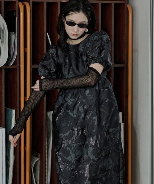 Ezick(エジック)の「3set jaguard puff dress ボウタイツキジャガードパフドレス(レースアームウォーマーセット)(ドレス・レディース・ブラック/グレー・FREE)」の12枚目の写真