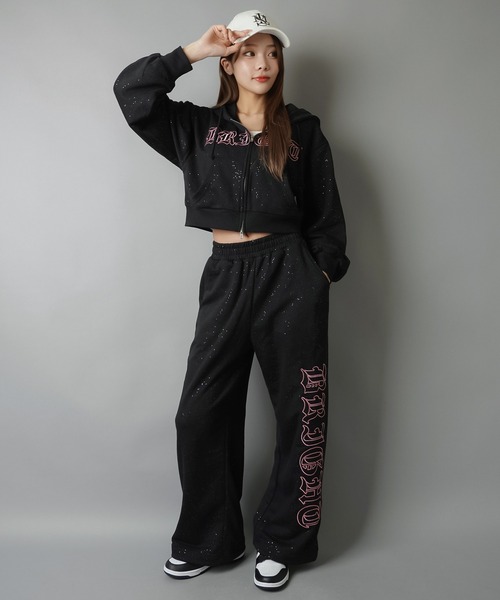 SPINNS（スピンズ）の「ラメ入り裏毛スウェットパンツ/セットアップ対応（スウェットパンツ・レディース・ネイビー/オフホワイト/グレー/ブラック・ONESIZE）」の11枚目の写真