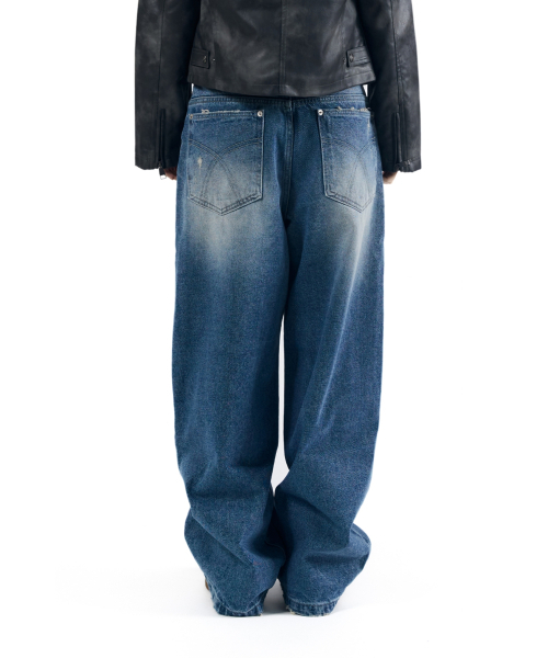 AAKAM(アーカム)の「Destroyed Double Knee Denim Pants (Blue)(デニムパンツ・レディース・その他・1/2)」の14枚目の写真
