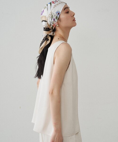 LOUNGEDRESS(ラウンジドレス)の「《新色登場/セットアップ可》2WAYノースリサテンチュニック(タンクトップ・レディース・アイボリー/ブラック/グレイッシュベージュ・FREE)」の14枚目の写真