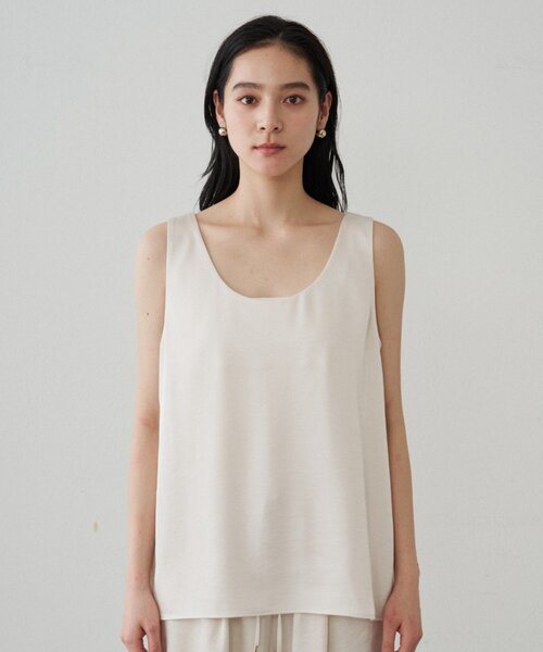 LOUNGEDRESS(ラウンジドレス)の「《新色登場/セットアップ可》2WAYノースリサテンチュニック(タンクトップ・レディース・アイボリー/ブラック/グレイッシュベージュ・FREE)」の17枚目の写真