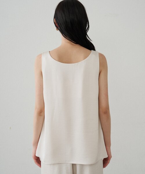 LOUNGEDRESS(ラウンジドレス)の「《新色登場/セットアップ可》2WAYノースリサテンチュニック(タンクトップ・レディース・アイボリー/ブラック/グレイッシュベージュ・FREE)」の18枚目の写真