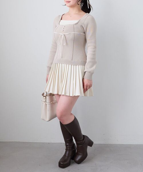 MAJESTIC LEGON（マジェスティックレゴン）の「レイヤードライクプリーツニットワンピ（ワンピース・レディース・ベージュ/グレー/ブラック・MEDIUM）」の8枚目の写真