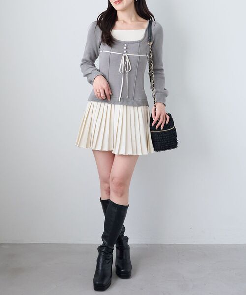 MAJESTIC LEGON（マジェスティックレゴン）の「レイヤードライクプリーツニットワンピ（ワンピース・レディース・ベージュ/グレー/ブラック・MEDIUM）」の16枚目の写真