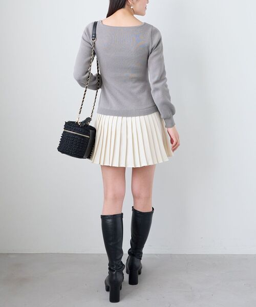 MAJESTIC LEGON（マジェスティックレゴン）の「レイヤードライクプリーツニットワンピ（ワンピース・レディース・ベージュ/グレー/ブラック・MEDIUM）」の18枚目の写真