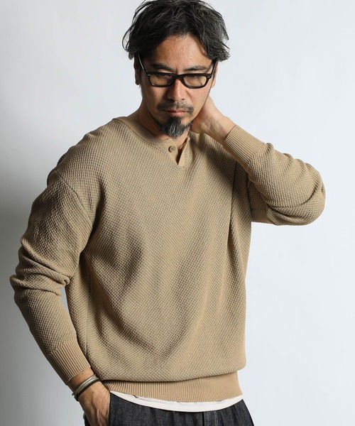 The DUFFER of ST.GEORGE(ザダファーオブセントジョージ)の「BCI COTTON MESH KNIT HENLEY NECK:ヘンリーネック メッシュニット/ BCIコットン / ドライタッチ / サステナブル / 配色ニット(ニット/セーター・メンズ・ブルーグレー/ベージュ/アイボリー・LARGE/MEDIUM/X-LARGE)」の3枚目の写真