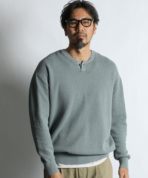 The DUFFER of ST.GEORGE(ザダファーオブセントジョージ)の「BCI COTTON MESH KNIT HENLEY NECK:ヘンリーネック メッシュニット/ BCIコットン / ドライタッチ / サステナブル / 配色ニット(ニット/セーター・メンズ・ブルーグレー/ベージュ/アイボリー・LARGE/MEDIUM/X-LARGE)」の6枚目の写真