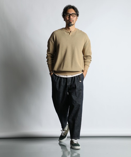 The DUFFER of ST.GEORGE(ザダファーオブセントジョージ)の「BCI COTTON MESH KNIT HENLEY NECK:ヘンリーネック メッシュニット/ BCIコットン / ドライタッチ / サステナブル / 配色ニット(ニット/セーター・メンズ・ブルーグレー/ベージュ/アイボリー・LARGE/MEDIUM/X-LARGE)」の9枚目の写真