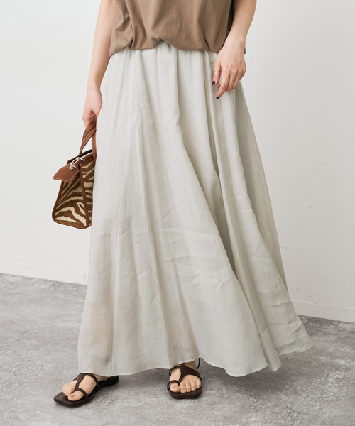 Spick & Span(スピックアンドスパン)の「《セットアップ可 / 》ラミーブレンドギャザーフレアスカート(スカート・レディース・イエロー/ベージュ系その他/ブラウン・38/36)」の2枚目の写真