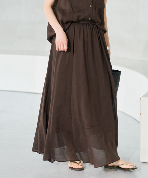 Spick & Span(スピックアンドスパン)の「《セットアップ可 / 》ラミーブレンドギャザーフレアスカート(スカート・レディース・イエロー/ベージュ系その他/ブラウン・38/36)」の7枚目の写真