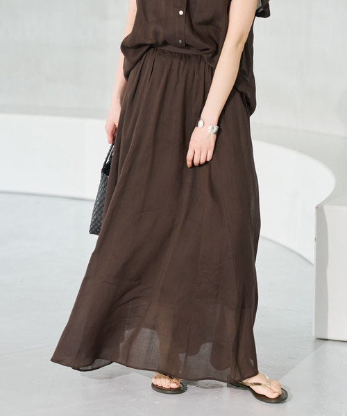 Spick & Span(スピックアンドスパン)の「《セットアップ可 / 》ラミーブレンドギャザーフレアスカート(スカート・レディース・イエロー/ベージュ系その他/ブラウン・38/36)」の9枚目の写真