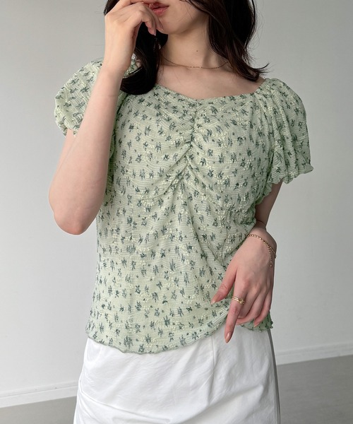 junoah(ジュノア)の「小花柄カットレーストップス(シャツ/ブラウス・レディース・ホワイト/アイボリー/ミント・MEDIUM/SMALL/LARGE)」の3枚目の写真
