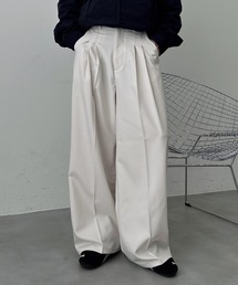 UNDERSTATEMENTs（アンダーステイトメント）の「スラックス（スラックス）」