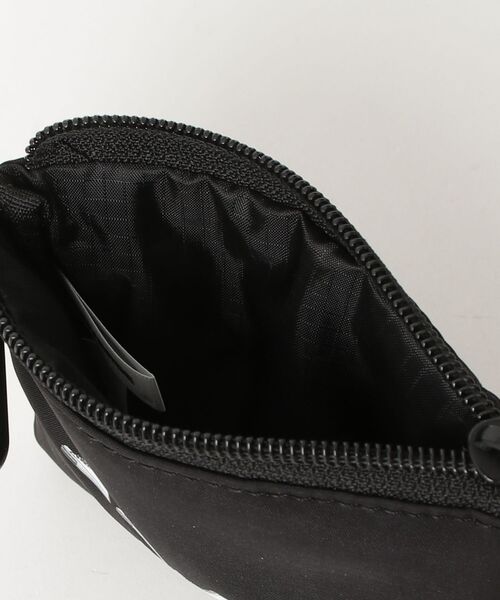 CONVERSE（コンバース）の「【CONVERSE/コンバース】SNEAKERS PRINT ONE SHOULDER（ショルダーバッグ・レディース・ブラック/ホワイト・FREE）」の7枚目の写真