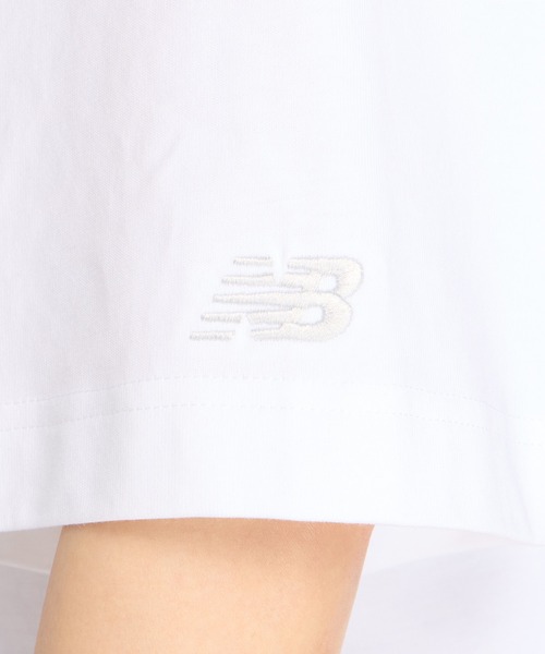NEW BALANCE(ニューバランス)の「ウォーターカラーピンクボクシーTシャツ(Tシャツ/カットソー・レディース・ブラック/ホワイト・SMALL/MEDIUM/LARGE/X-LARGE)」の6枚目の写真